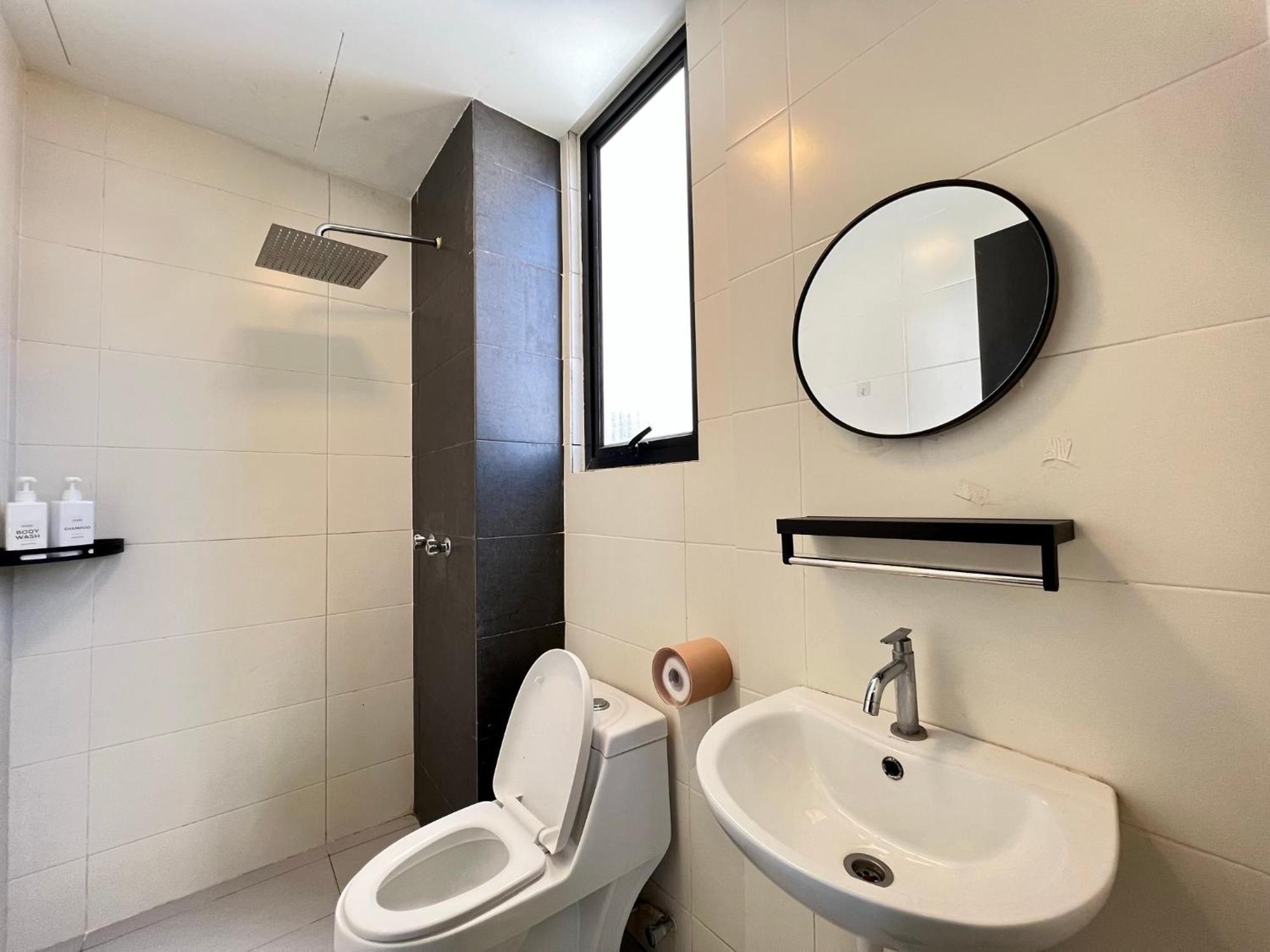 Apartment Riverview 8pax 3br In Kbtown Wi-fi, B-1-3 *